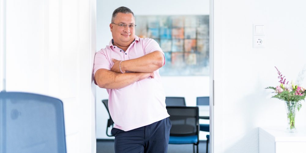 Porträtfoto von Steffen Weimann, Mitarbeiter in der Kanzlei Steuerberater Andreas Moosdorf in Staßfurt – moderne Steuerberatung mit persönlicher Betreuung.